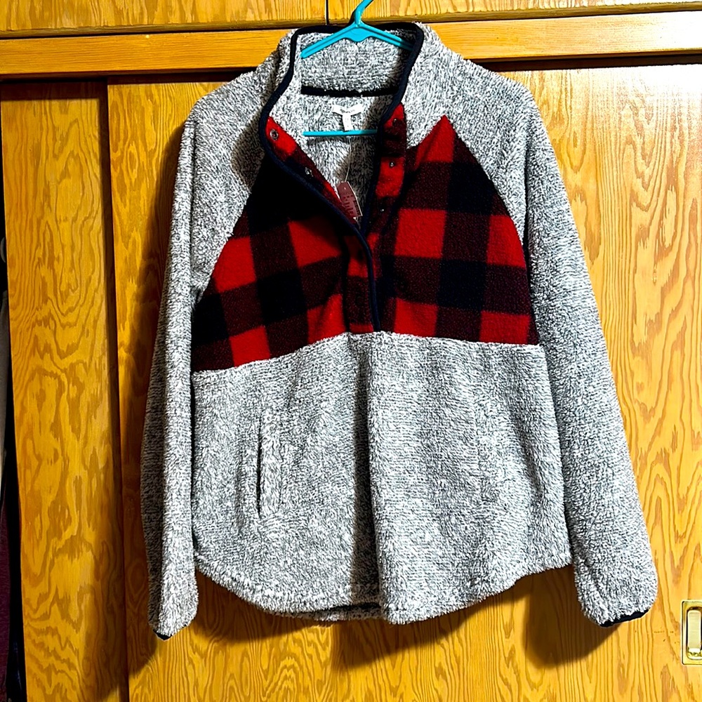 Maurices buffalo plaid SHERPA NWT size L